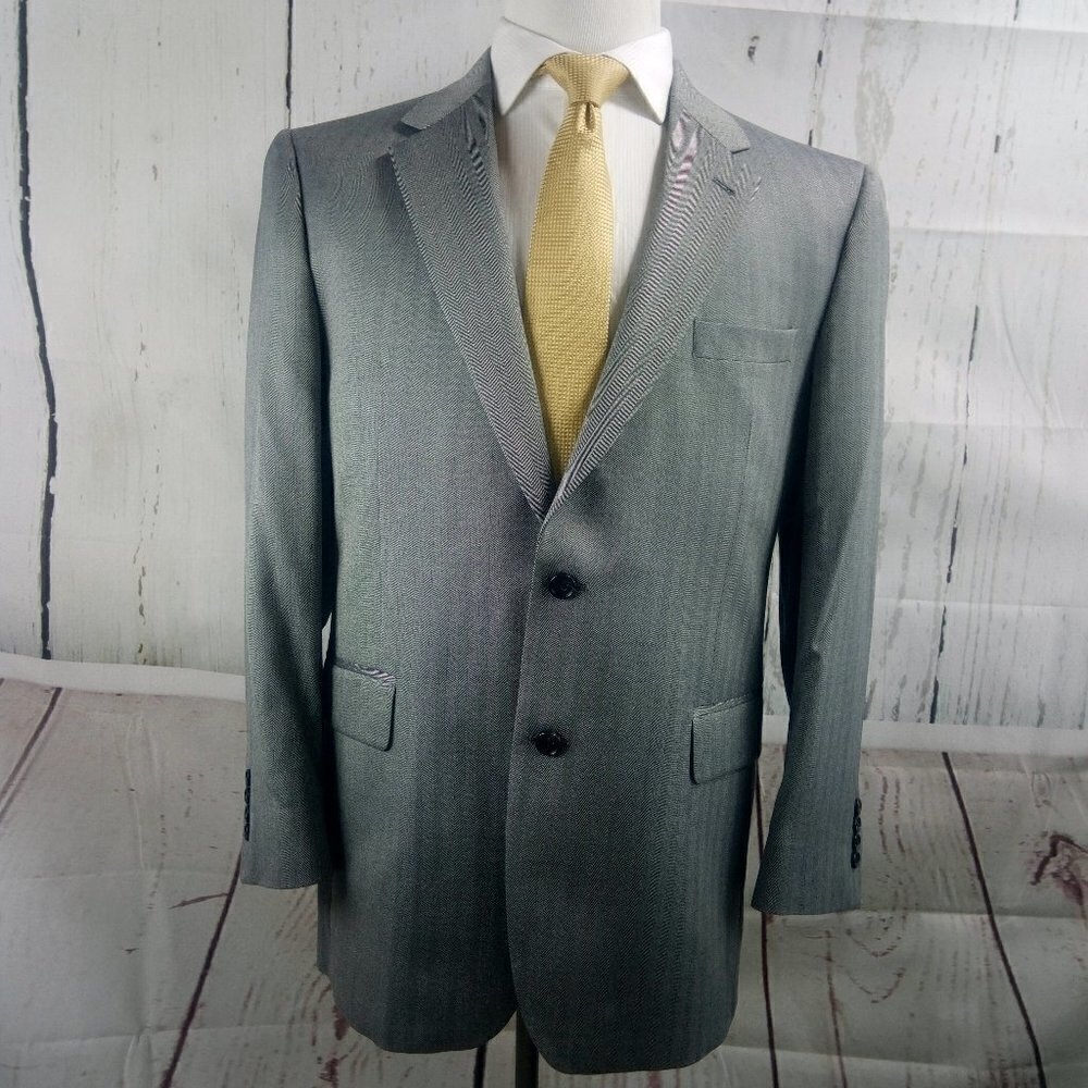 Jos A Bank Signature Collection 42R 2 Button Gray Herringbone Suit Blazer